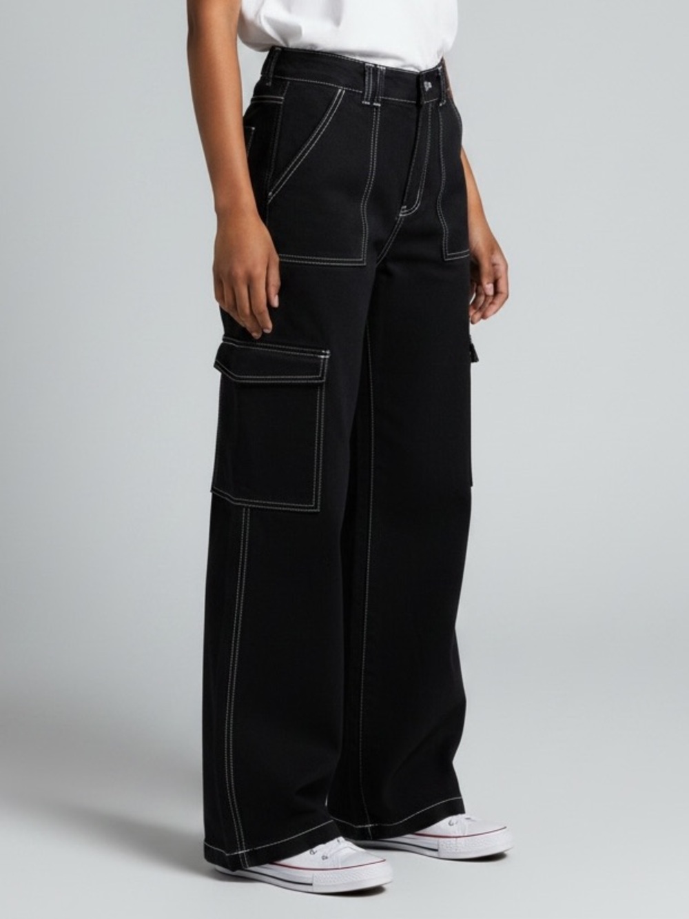 Altar’d State Black Denim Cargo Wide Leg White Stitching Pants Size Medium